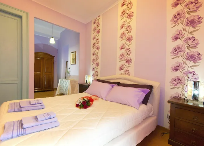 Duca\'S Guest House
